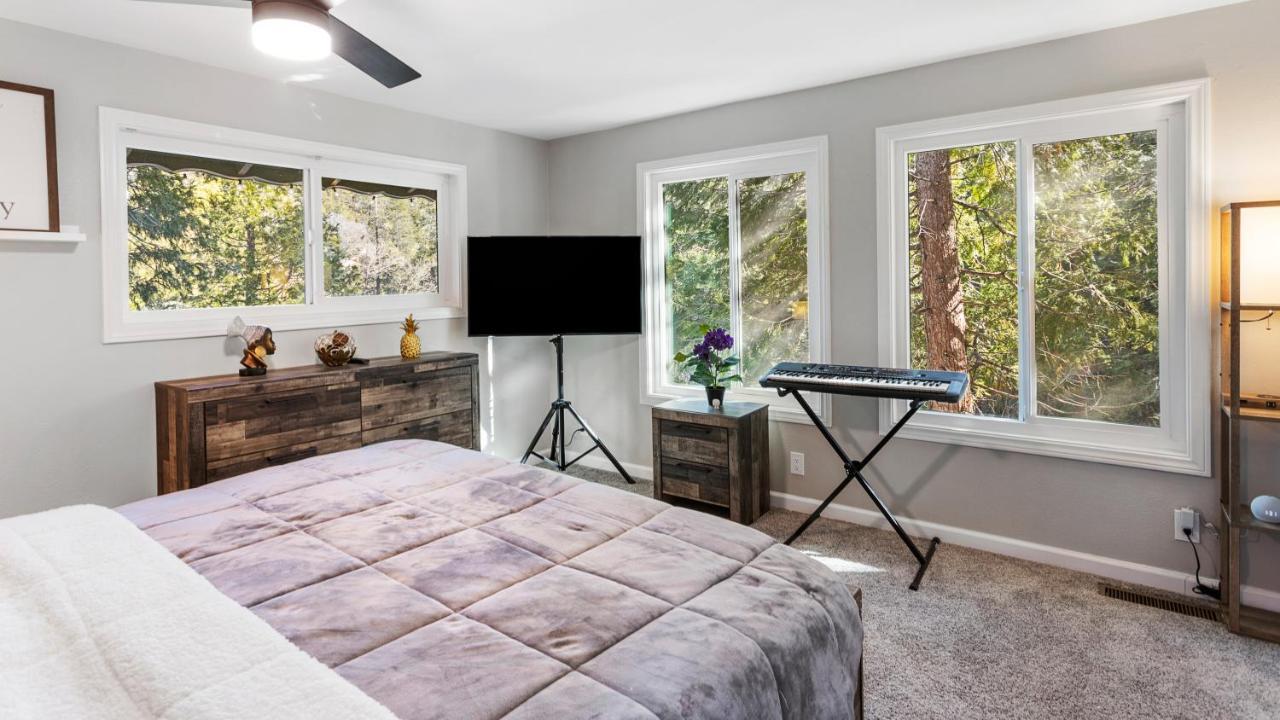 Mountain Getaway By Lake Crestline Esterno foto